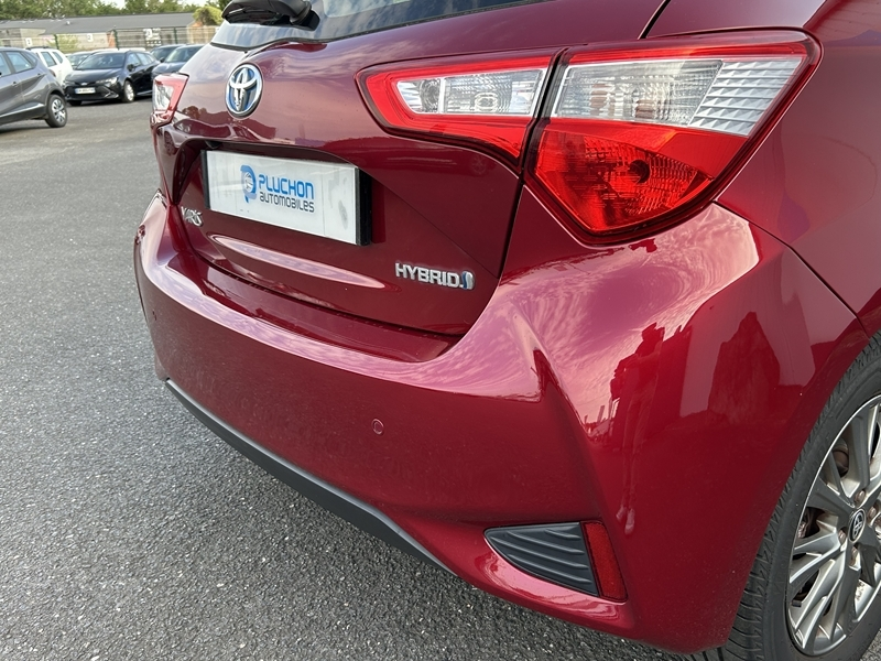 Photo 3 - Toyota Yaris