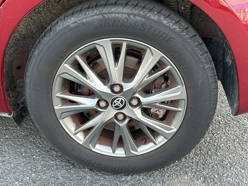 Photo 5 - Toyota Yaris
