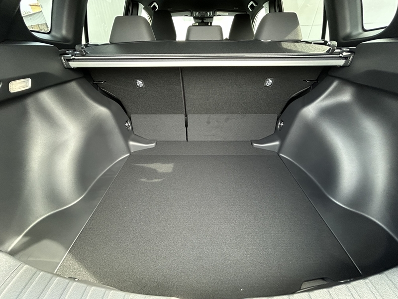 Photo 13 - Toyota Corolla Cross
