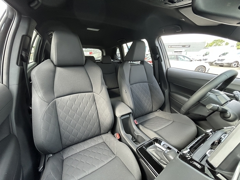 Photo 7 - Toyota Corolla Cross