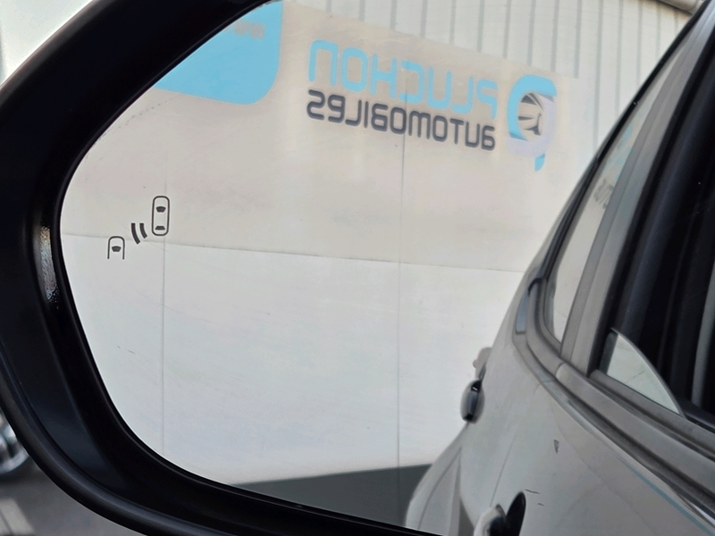 Photo 20 - Toyota Yaris