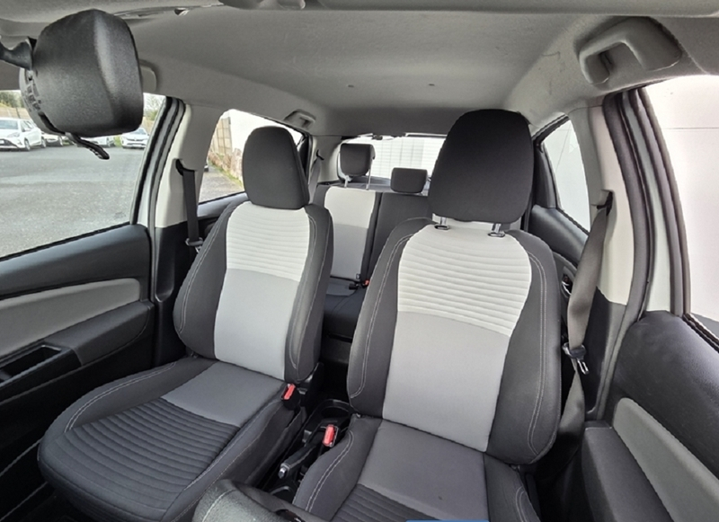 Photo 4 - Toyota Yaris