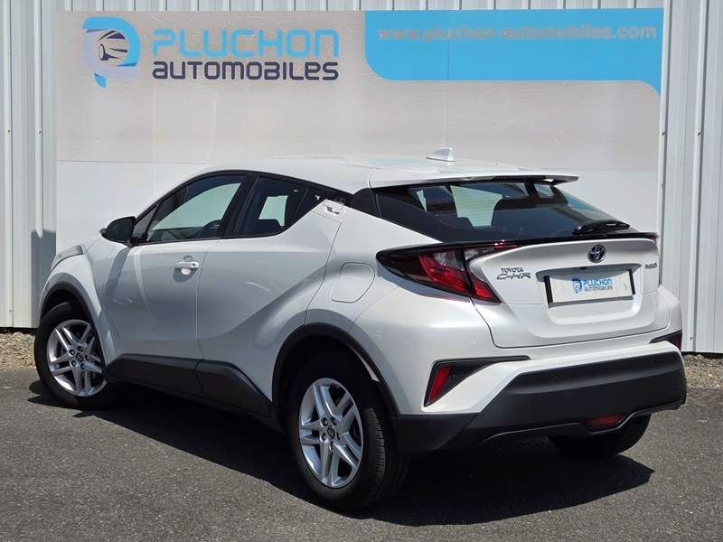 Photo 3 - Toyota C-HR