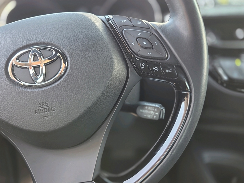 Photo 6 - Toyota C-HR