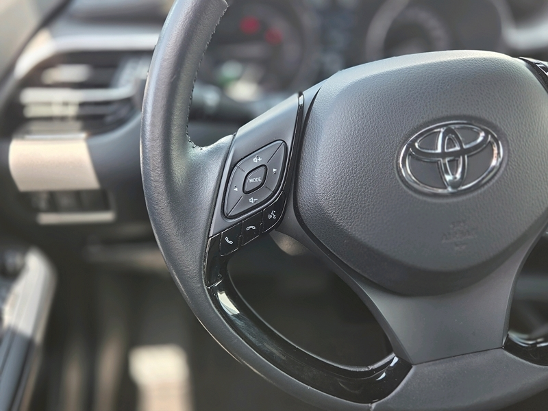 Photo 7 - Toyota C-HR