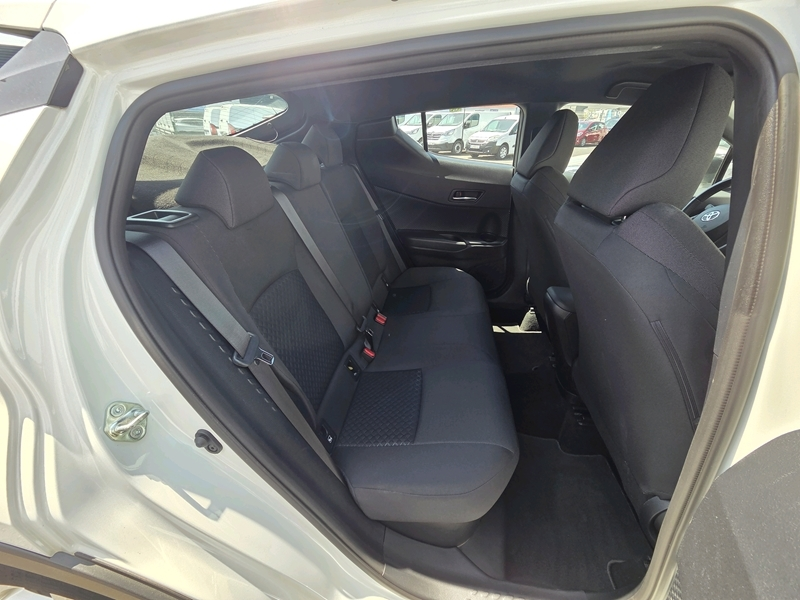 Photo 16 - Toyota C-HR
