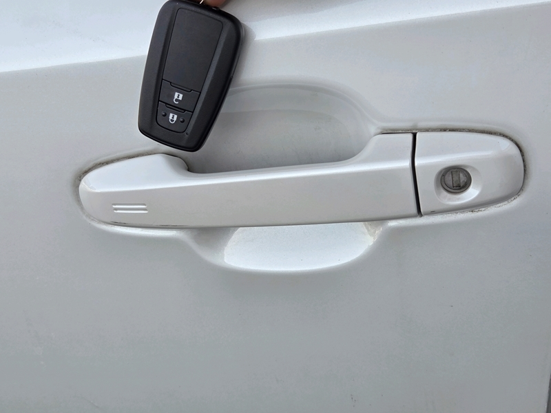 Photo 19 - Toyota C-HR