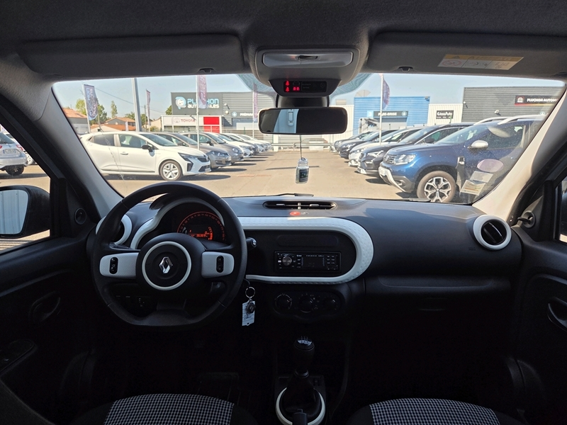 Photo 8 - Renault Twingo III