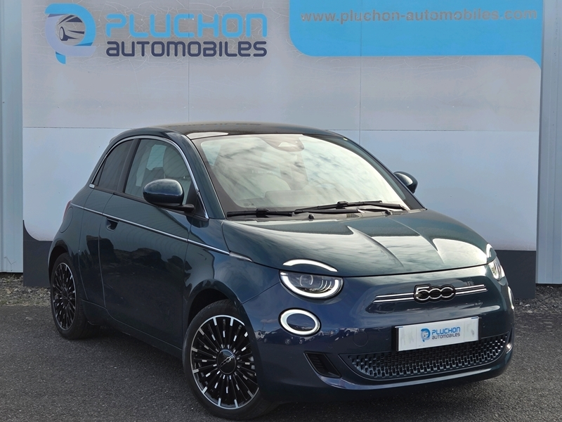 FIAT
                        500