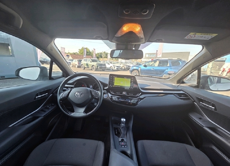 Photo 2 - Toyota C-HR