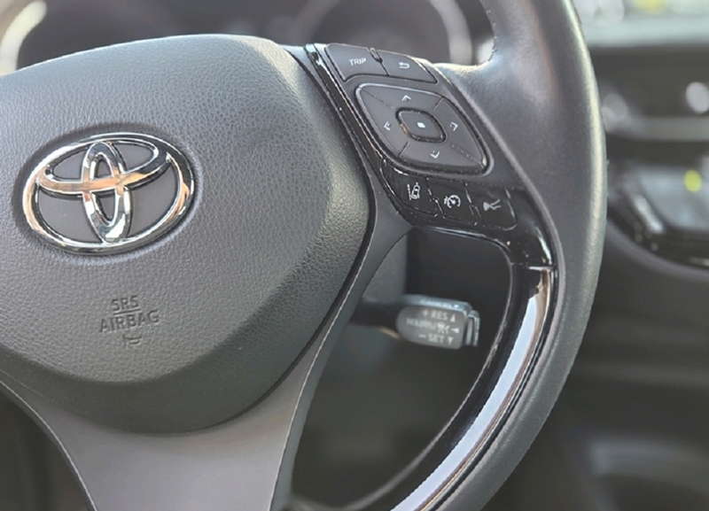 Photo 5 - Toyota C-HR