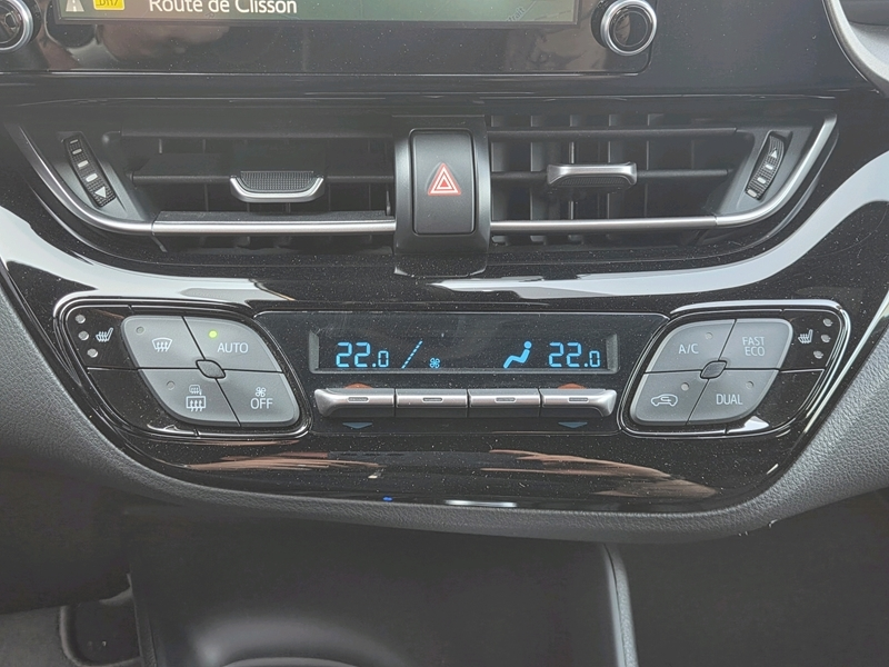 Photo 13 - Toyota C-HR