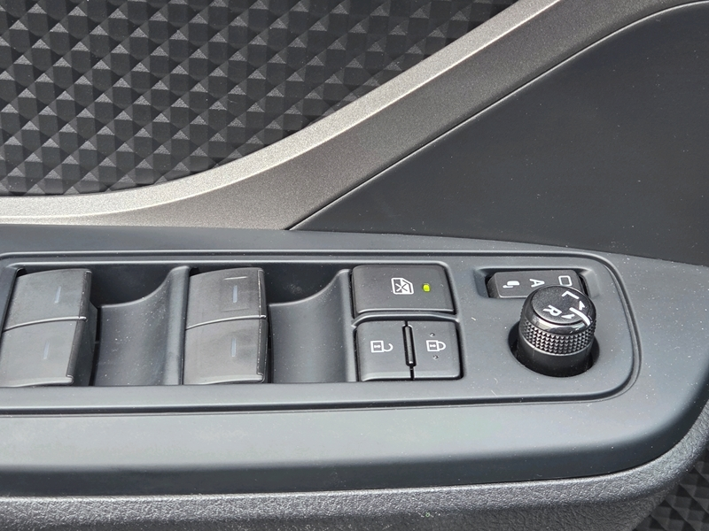 Photo 15 - Toyota C-HR