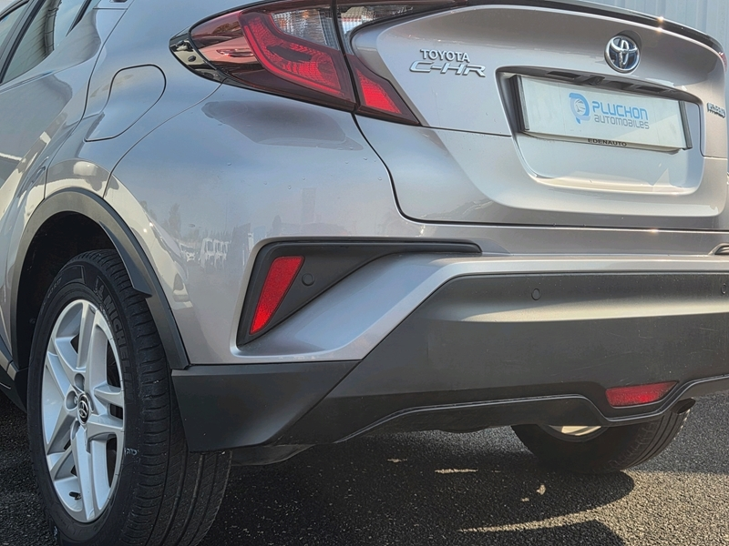 Photo 19 - Toyota C-HR