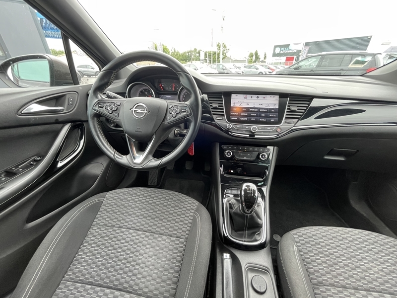1 img-vehicule.jpgOpel
                                img-vehicule.jpgAstra